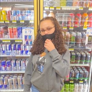 Meet your Posher, Lyiah